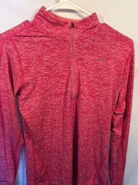 Nike Element Women's DriFit Shirt Small Pink Long Sleeve Half Zip Sports
